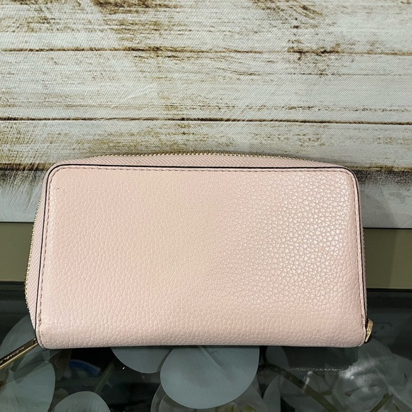 Michael Kors Jet Set Travel Large Multifunctional Phone Case Wallet Pink - Picture 3 of 7